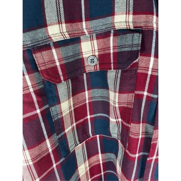 Wrangler ATG button down shirt - Picture 4 of 7